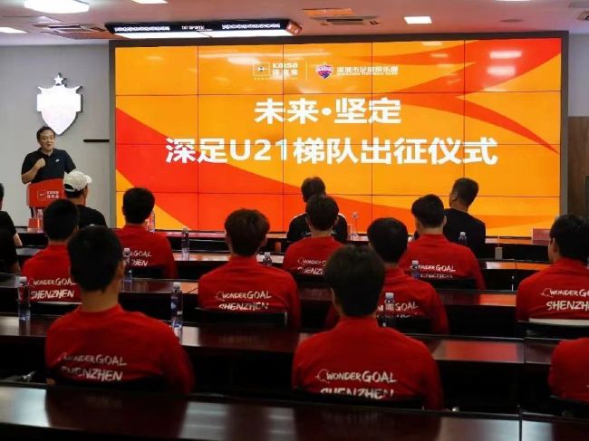 这支超长预告除了展现宏大瑰丽的魔法世界和正邪两派分庭抗礼的分裂乱局外，;虐心成为另一大主题，邓布利多与格林德沃、纽特与莉塔;莱斯特兰奇之间错综复杂的人物关系，牢牢地牵动着观众的心